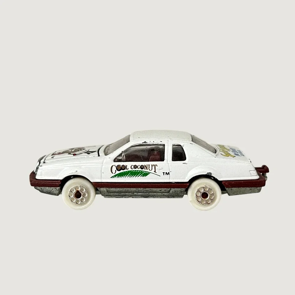 1980's Majorette Ford Thunderbird Smelly Speeders Cool Coconut White Diecast Car